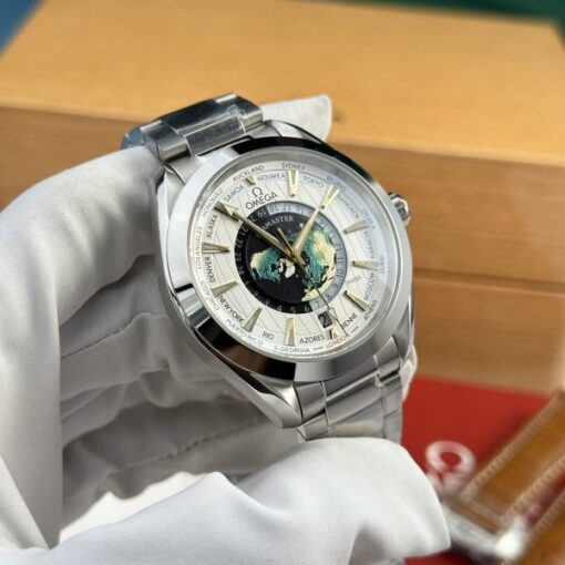 Omega Replica Watches Aqua Terra Worldtimer Metal Wire 43mm - Image 5