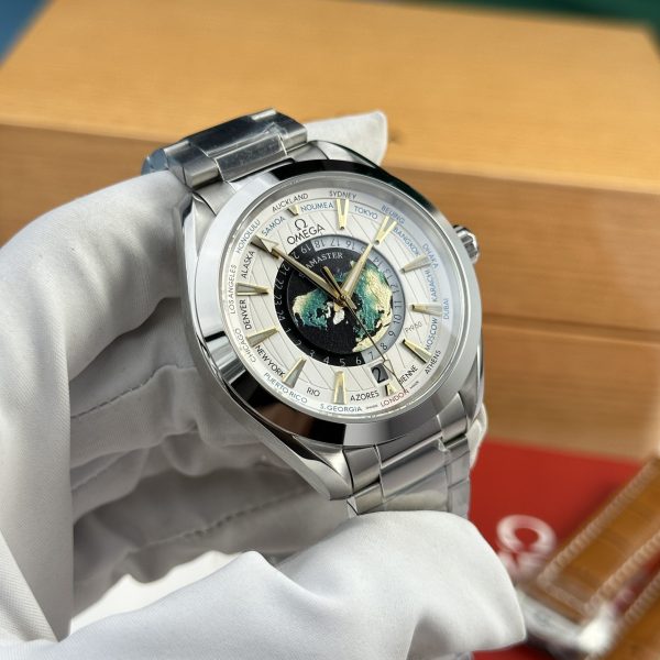 Omega Replica Watches Aqua Terra Worldtimer Metal Wire 43mm - Image 5