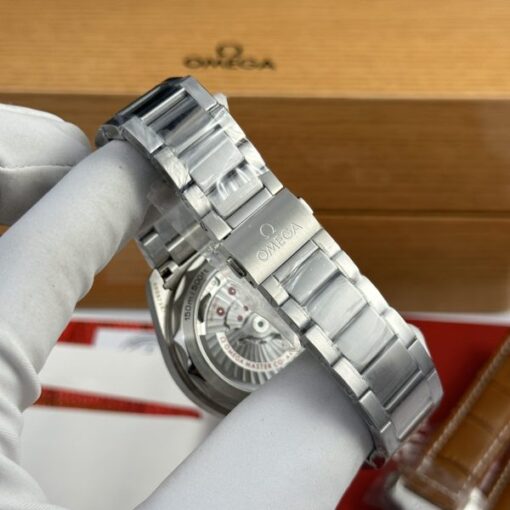 Omega Replica Watches Aqua Terra Worldtimer Metal Wire 43mm - Image 9