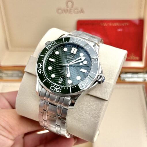 Omega Best Replica Watch Seamaster Diver 300M Dial Green VS Factory 42mm - Image 6