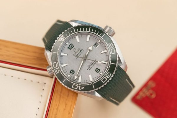 Omega Replica Watches Planet Ocean 600M Dial Gray VS Factory 43.5mm - Image 2