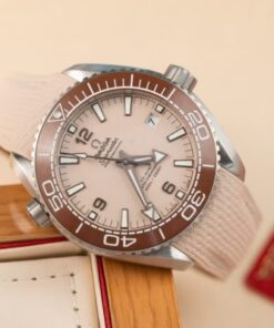 Alternative view of Omega Best Replica Watches Planet Ocean 600M Dial Light Pink VS Factory 43.5mm