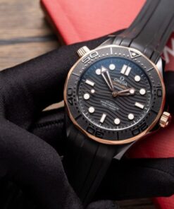 Omega Replica Watch Seamaster Black Dial Rubber Strap VS Factory 42mm