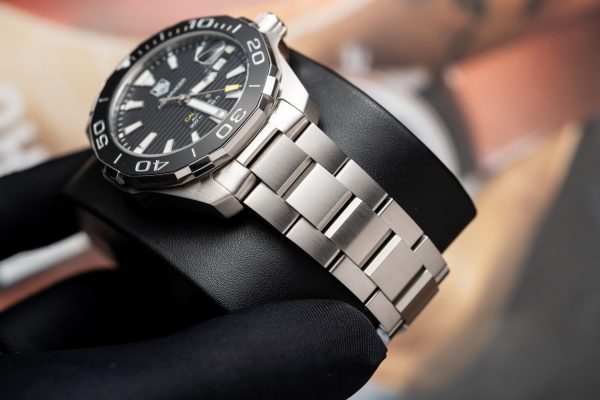 Tag Heuer Replica Watch Aquarace Black Dial Motif Raye 43mm - Image 6