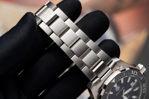Tag Heuer Replica Watch Aquarace Black Dial Motif Raye 43mm - Image 7