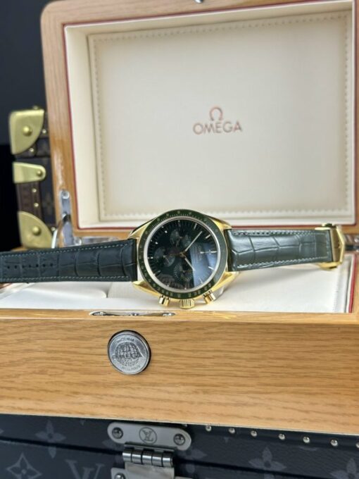 Omega Speedmaster Moonwatch Replica Watches Green Dial RM Factory 44mm - Image 3