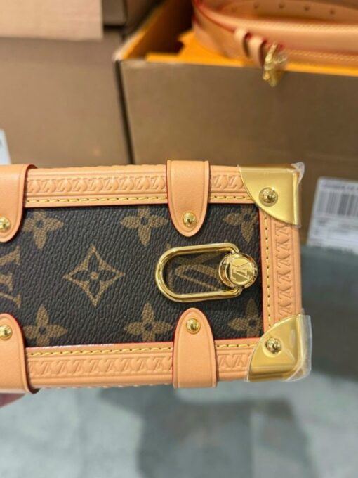 Louis Vuitton LV Side Trunk Tracking MM Rep 11 High-End Monogram Pattern Bag 21cm - Image 6