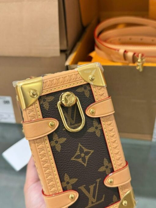 Louis Vuitton LV Side Trunk Tracking MM Rep 11 High-End Monogram Pattern Bag 21cm - Image 5