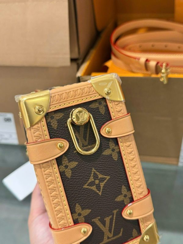 Louis Vuitton LV Side Trunk Tracking MM Rep 11 High-End Monogram Pattern Bag 21cm - Image 5