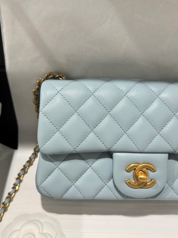 Chanel Classic Bell Like Auth Women’s Handbag Genuine Leather Mineral Gold 20cm - Image 3