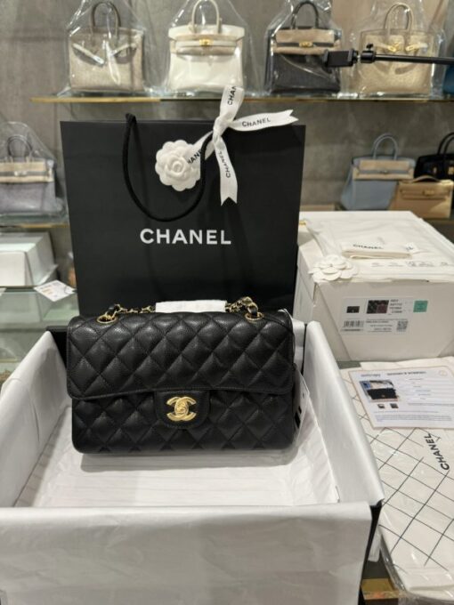Chanel Classic Replica Handbag 11 Grained Leather Black Gold Lock 23cm - Image 3