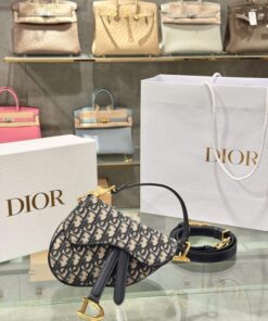 Alternative view of Super Dior Saddle Handbag Dior Pattern Gold Lock 21x18x5cm