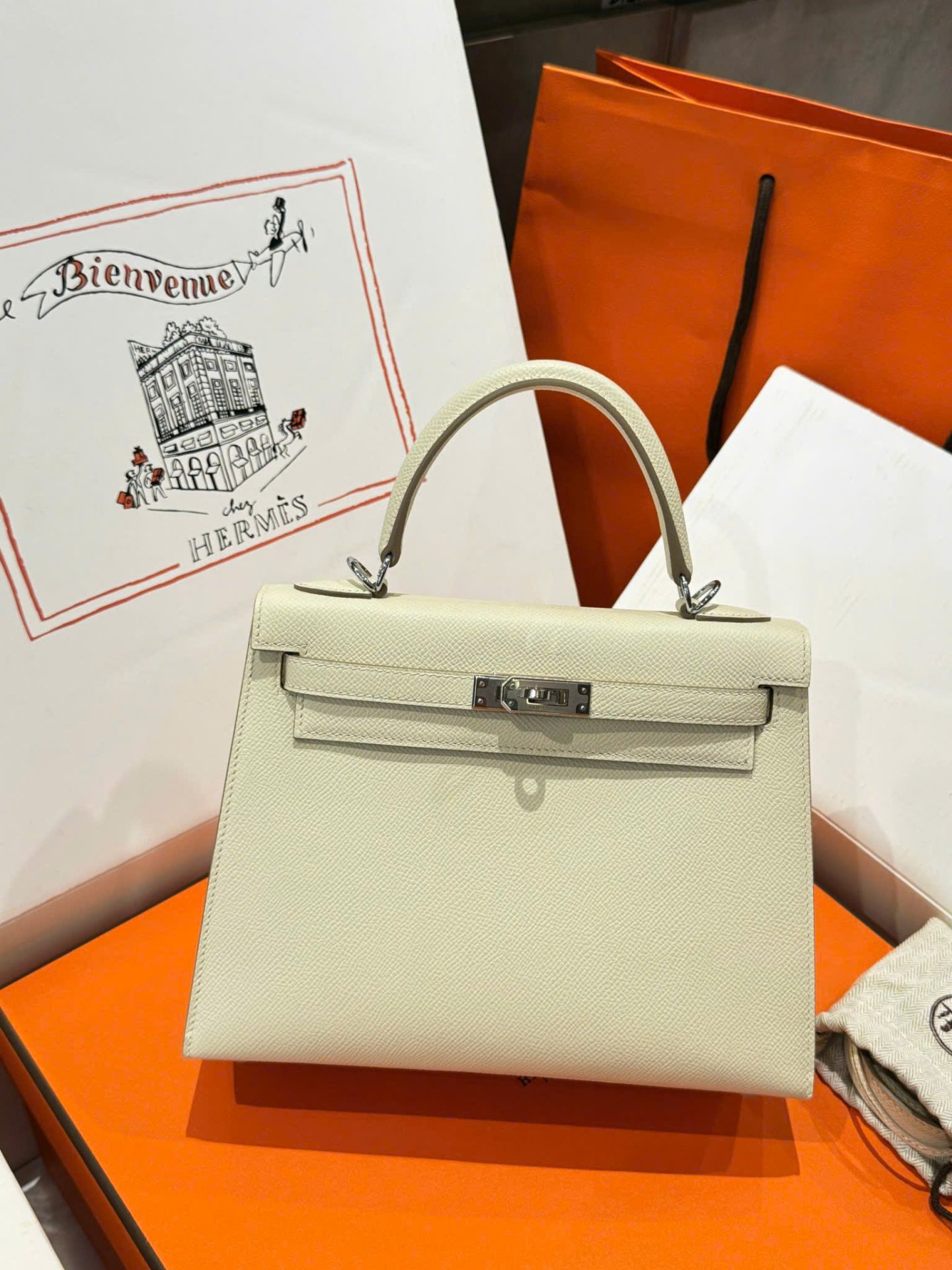 Hermes Kelly Rep 11 High-End Women’s Handbag Cream White White Lock 25cm