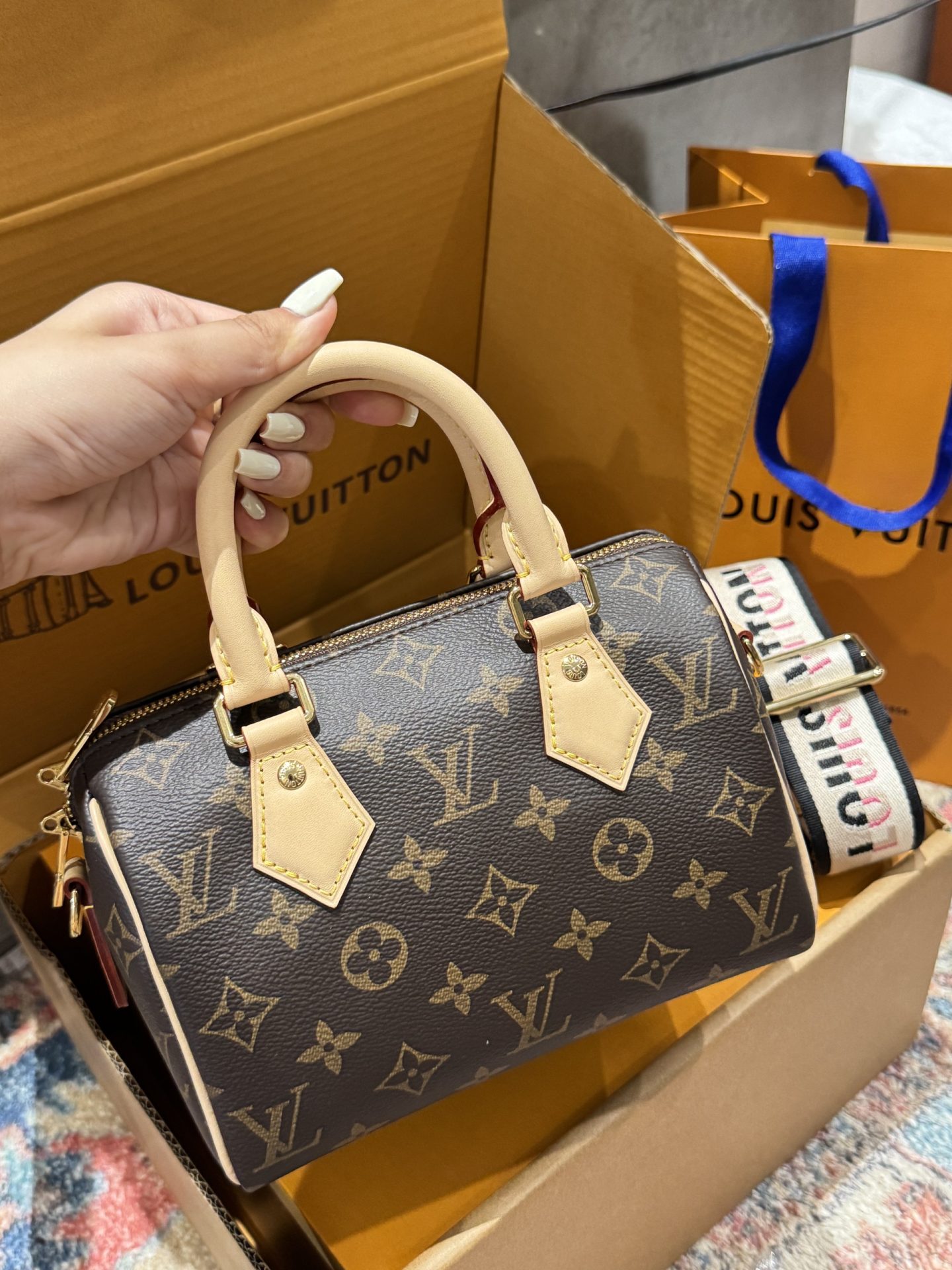 Louis Vuitton LV Speedy Super Premium Handbag Monogram Pattern 20.5×13.5x12cm