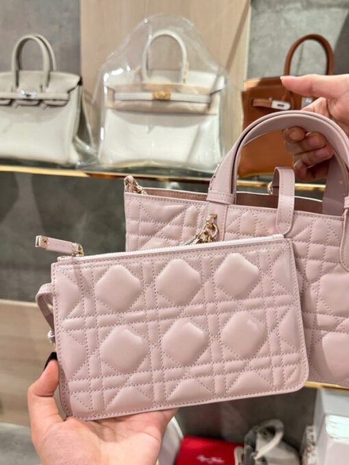Dior Hobo Super Premium Women’s Handbag Light Pink 28.5x19x21.5cm - Image 7