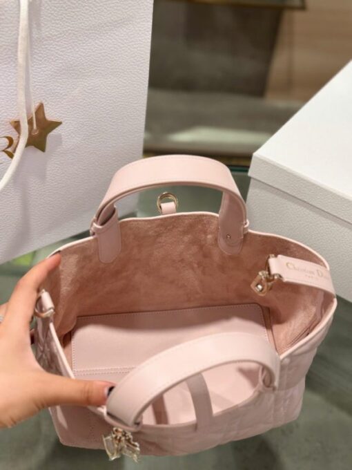 Dior Hobo Super Premium Women’s Handbag Light Pink 28.5x19x21.5cm - Image 9
