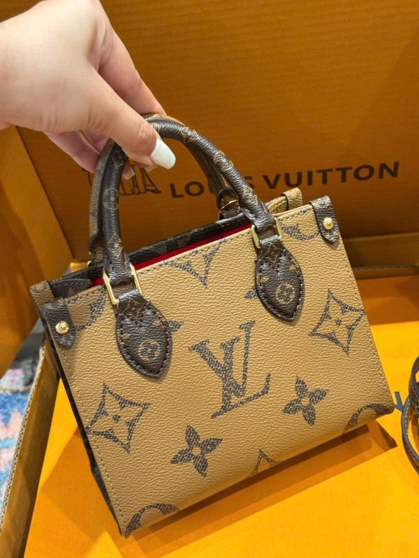 Louis Vuitton LV Onthego Women’s Handbag Monogram Pattern Super Quality 18cm - Image 4