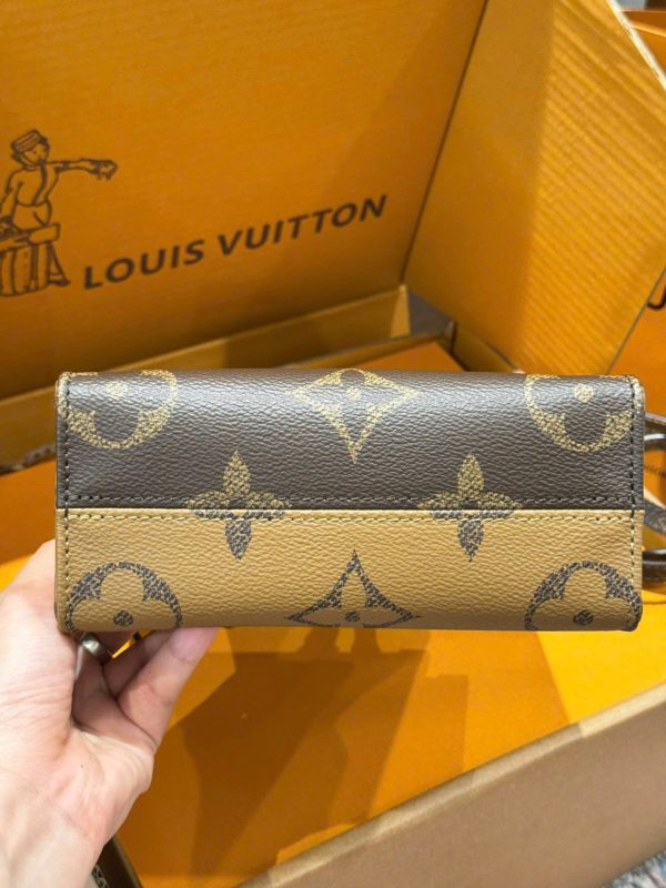 Louis Vuitton LV Onthego Women’s Handbag Monogram Pattern Super Quality 18cm - Image 8