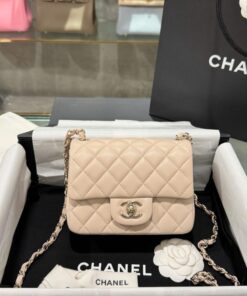 Alternative view of Chanel Classic Mini Beige Super High Quality Women’s Handbag with Gold Lock 17cm