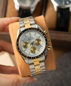Alternative view of Omega SpeedMaster MoonWatch Chronogarph Demi Gold Replica Watch 42mm