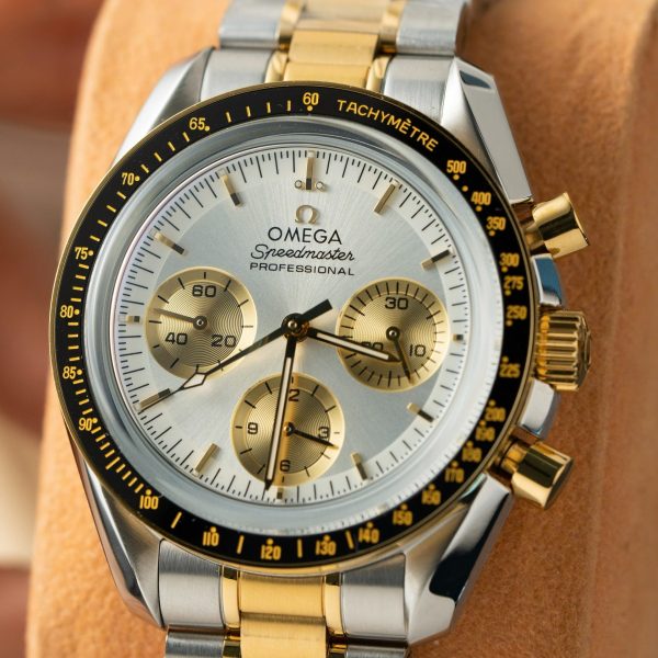 Omega SpeedMaster MoonWatch Chronogarph Demi Gold Replica Watch 42mm - Image 4