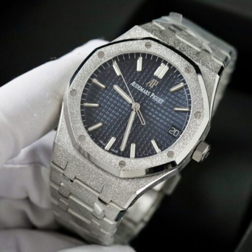 Audemars Piguet Royal Oak 15500ST Frosted Gold Replica Watch Dial Blue 41mm - Image 3