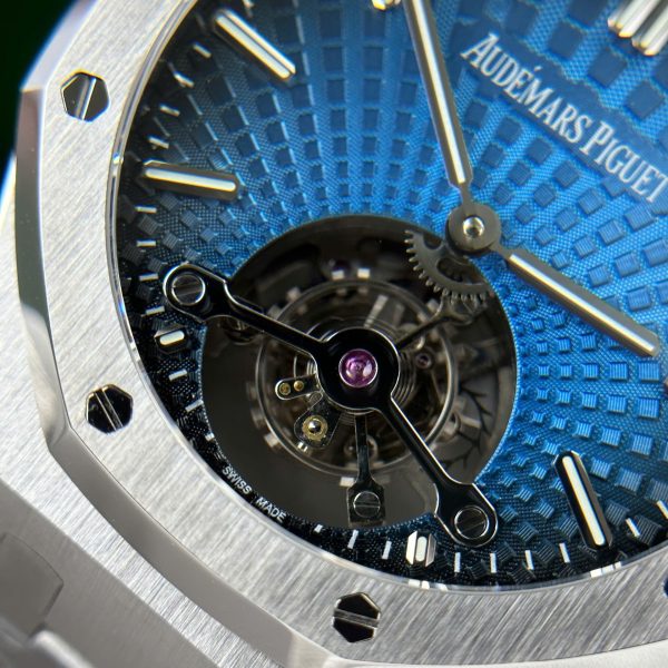 Audemars Piguet Royal Oak Flying Tourbillon 26530 Replica Watch R8 Factory 41mm - Image 6