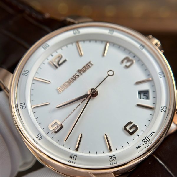 Audemars Piguet Replica Watch Code 11.59 Selfwinding 15210OR White Dial APS Factory 41mm - Image 7