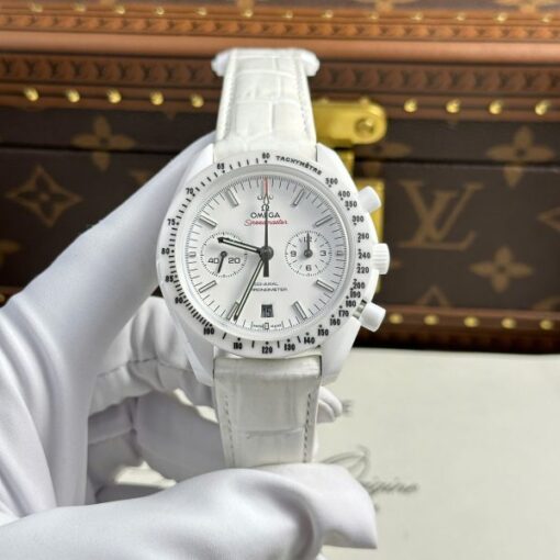 Omega Speedmaster White Side of The Moon White Ceramic Best Replica Watch 44mm - Image 3