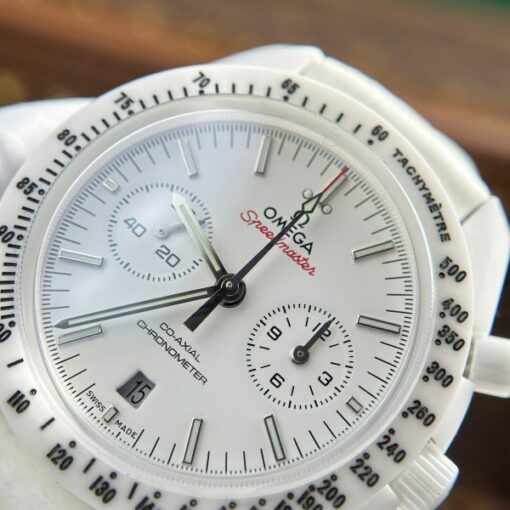 Omega Speedmaster White Side of The Moon White Ceramic Best Replica Watch 44mm - Image 7