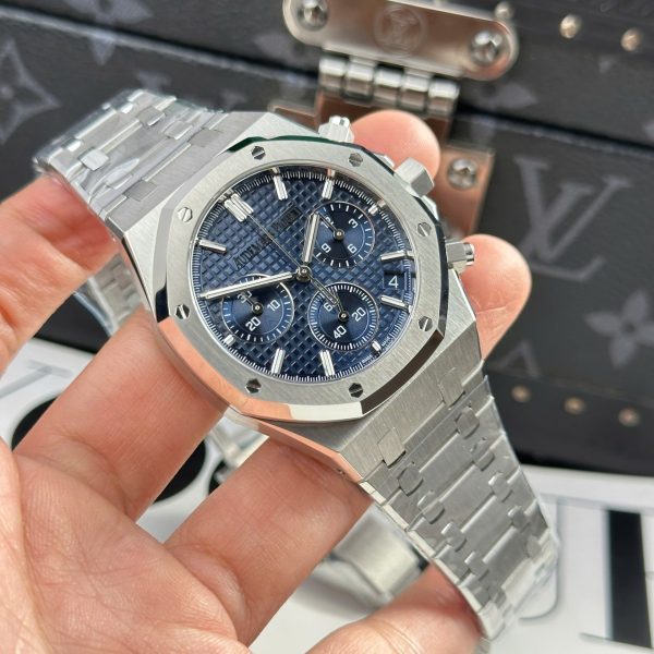 Audemars Piguet Royal Oak 26240ST Replica Watch Blue Dial Metal Wire 41mm - Image 4