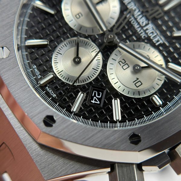 Audemars Piguet Replica Watch Royal Oak 26331 Chronograph Dial Black 41mm - Image 9