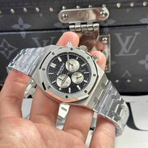 Audemars Piguet Replica Watch Royal Oak 26331 Chronograph Dial Black 41mm - Image 6