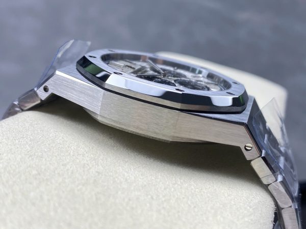 Audemars Piguet Copies Watches Royal Oak 26331 Chronograph Dial White 41mm - Image 9