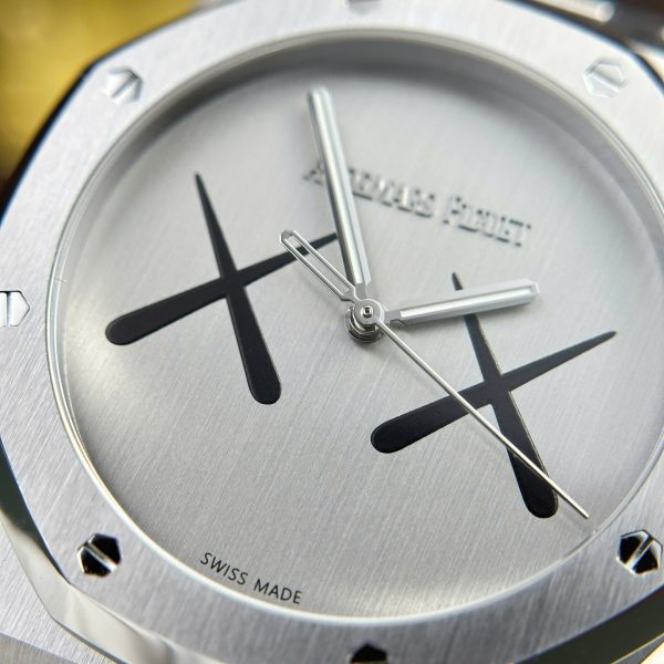 Audemars Piguet Royal Oak x Kaws Best Replica Watches APS Factory 41mm - Image 6