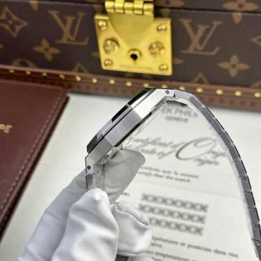 Audemars Piguet Royal Oak x Kaws Best Replica Watches APS Factory 41mm - Image 9
