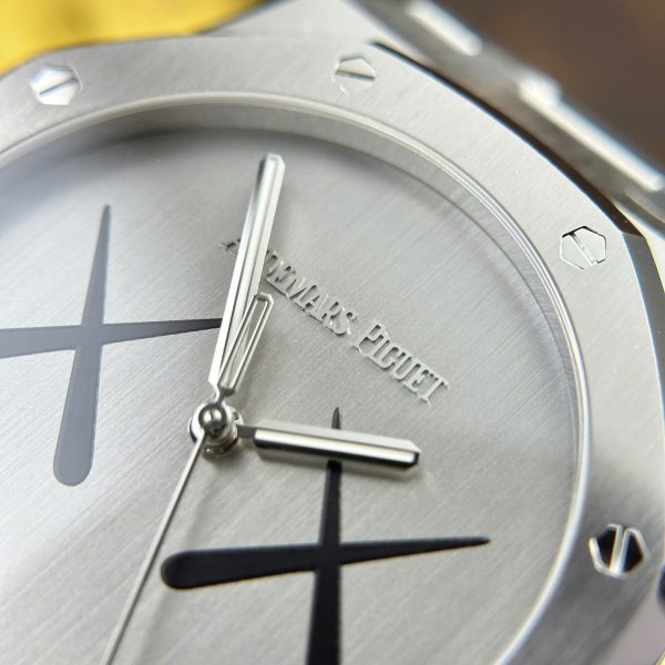Audemars Piguet Royal Oak x Kaws Best Replica Watches APS Factory 41mm - Image 5