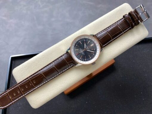 Breitling Navitimer Replica Watch Best Quality Leather Strap BLS Factory 41mm - Image 3
