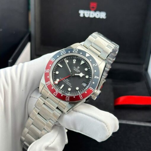 Tudor Black Bay GMT Dial Black Replica Watch ZF Factory 41mm - Image 5