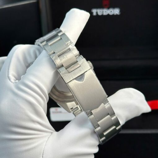 Tudor Black Bay GMT White Dial Replica 11 Watch ZF Factory 41mm - Image 10