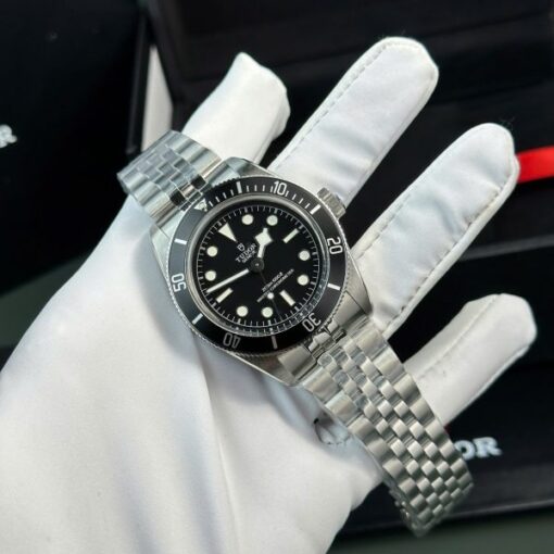Tudor Heritage Black Bay Replica Watch Jubilee Strap ZF Factory 41mm - Image 3