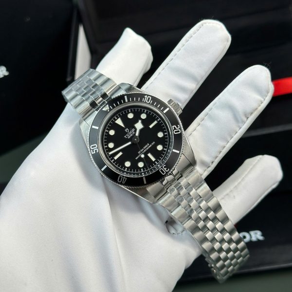 Tudor Heritage Black Bay Replica Watch Jubilee Strap ZF Factory 41mm - Image 3
