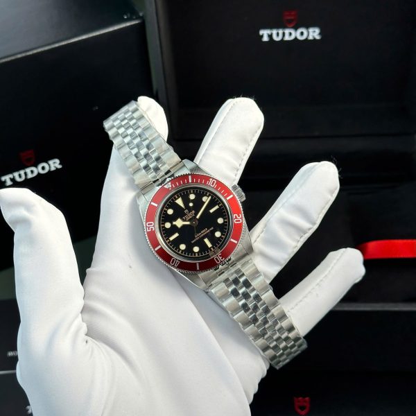 Tudor Replica 11 Watch Heritage Black Bay Benzel Red ZF Factory 41mm - Image 3
