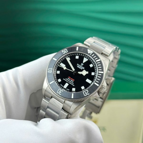 Tudor Replica Watch Pelagos Titanium M25407N Black Dial ZF Factory 39mm - Image 4