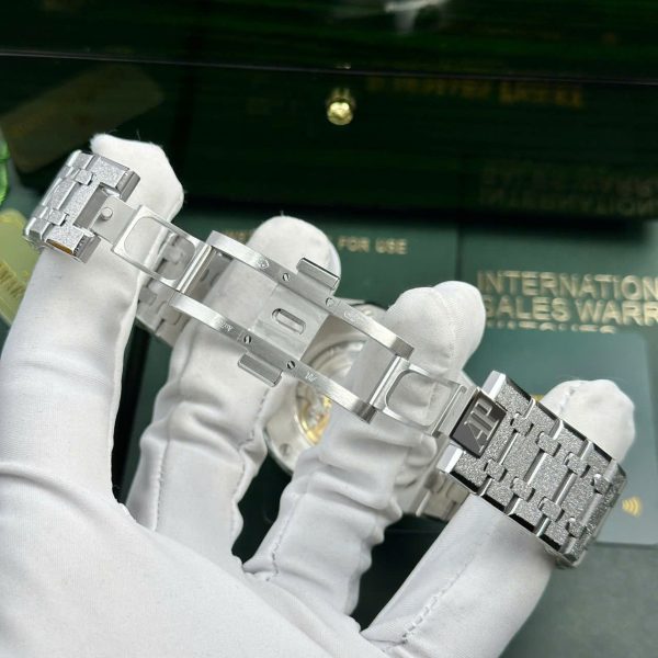 Audemars Piguet Copies Watches Royal Oak Frosted Gold 15410BC Dial Black APS Factory 41mm - Image 11