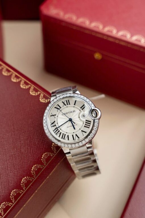 Cartier Ballon Bleu WE9009Z3 White Dial Replica Watch Bezel Diamond Moissanite AF Factory 42mm - Image 4