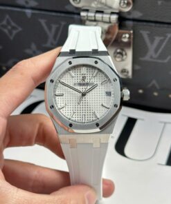 Alternative view of Audemars Piguet Royal Oak 15500 Replica Watch White Dial APS Factory 41mm