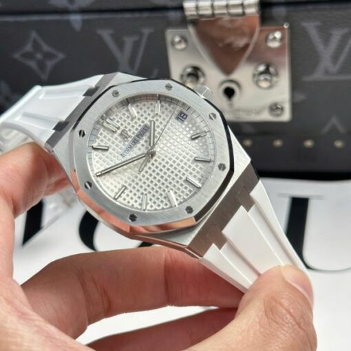 Audemars Piguet Royal Oak 15500 Replica Watch White Dial APS Factory 41mm - Image 4