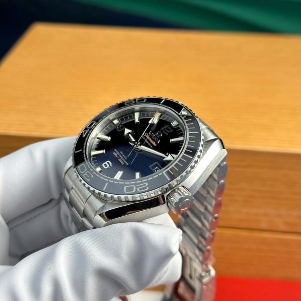 Omega Seamaster Planet Ocean 600M Replica Watch Metal Wire VS Factory 43.5mm - Image 6