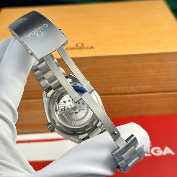 Omega Seamaster Planet Ocean 600M Replica Watch Metal Wire VS Factory 43.5mm - Image 11
